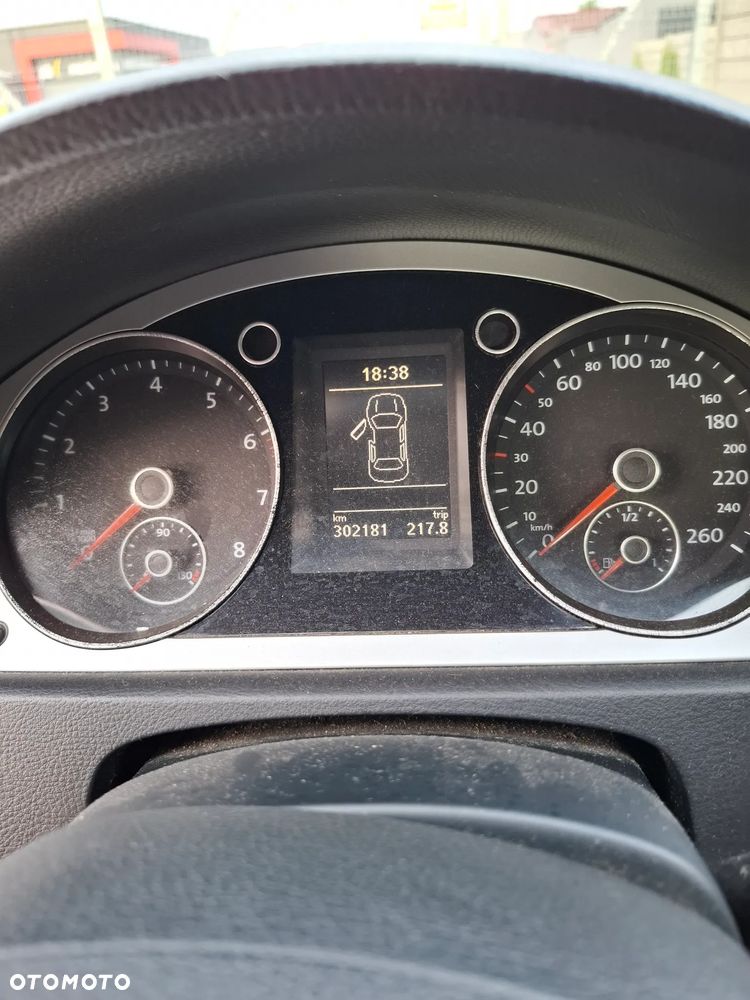Volkswagen Passat 1.6 Comfortline - 7
