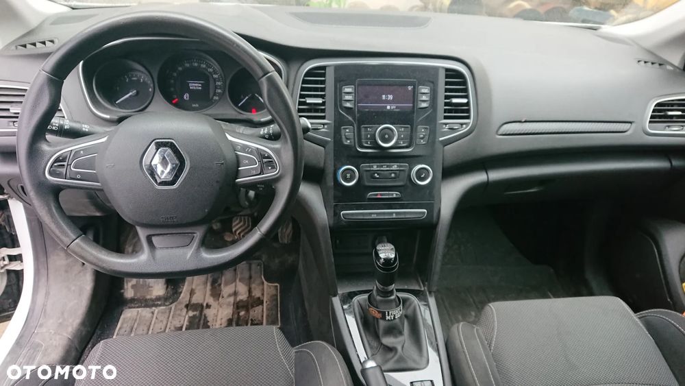 Renault Megane 1.5 dCi Business - 8