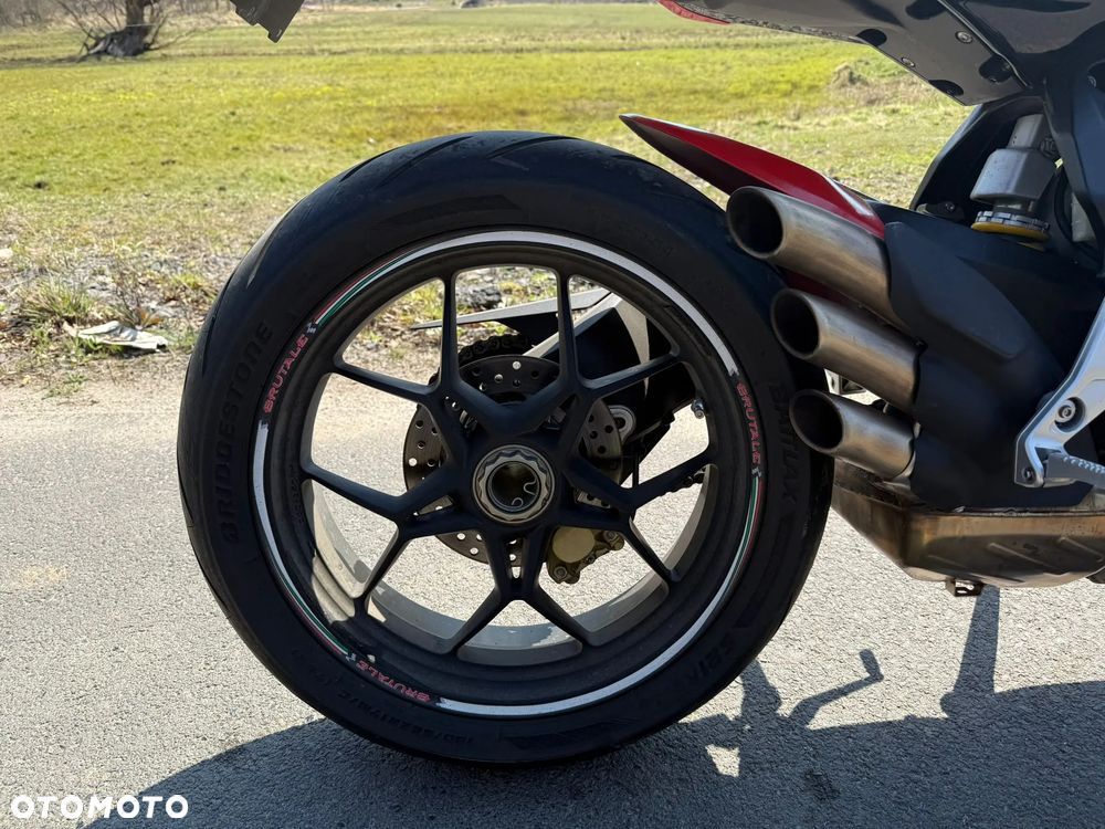 MV AGUSTA Brutale - 5