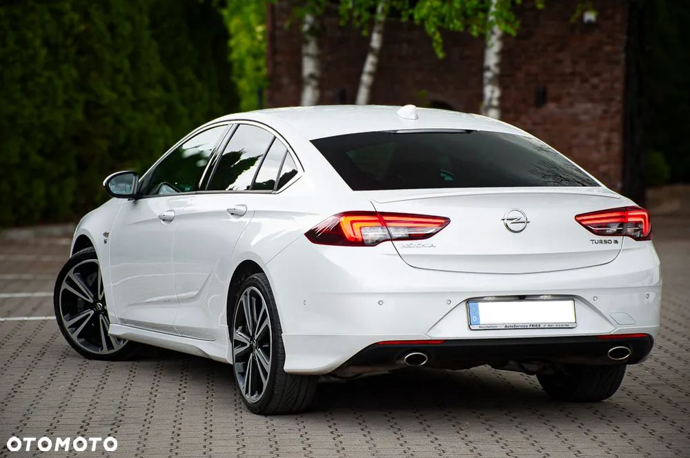 Opel Insignia 2.0 Direct Inj Trb 4x4 Business Innovation - 11