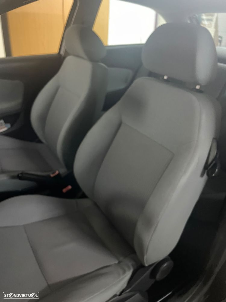 SEAT Ibiza — fotografia 16