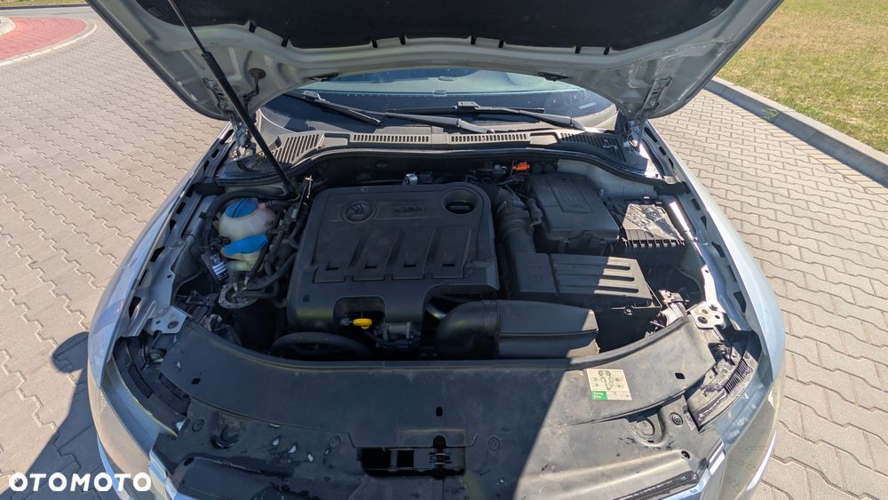 Skoda Superb 2.0 TDI Family DSG - 16