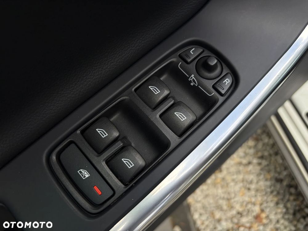 Volvo V60 Cross Country D3 Geartronic Summum - 31