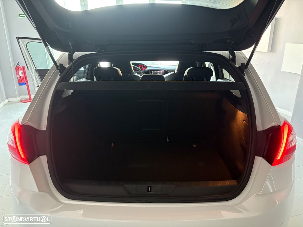 Peugeot 308 GTi by Sport - 9