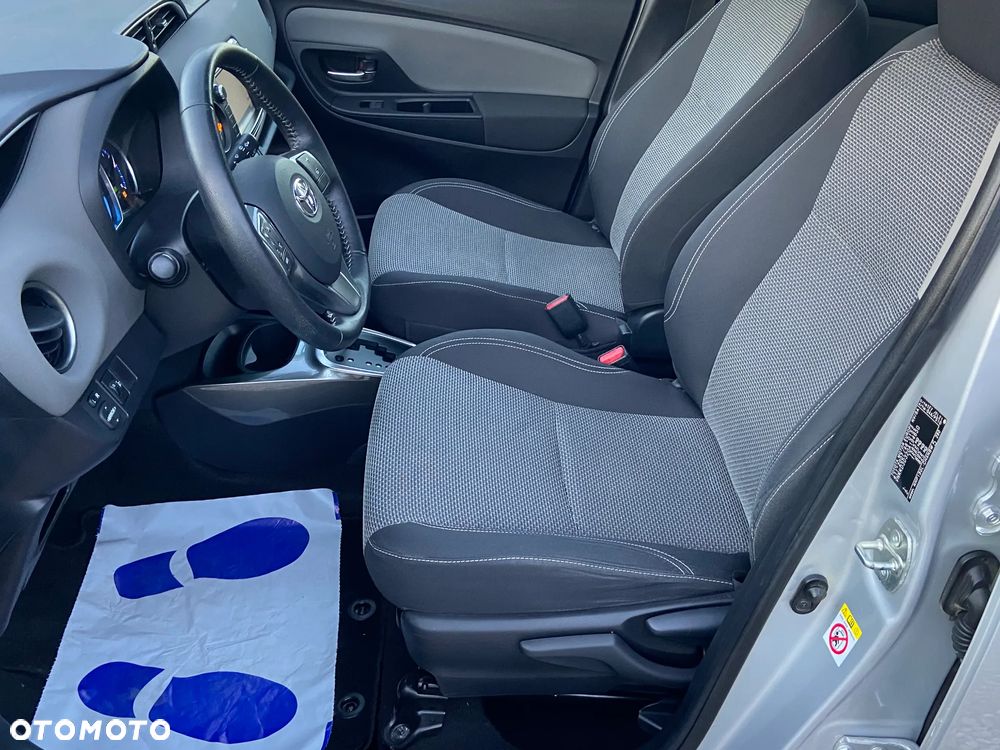 Toyota Yaris - 32