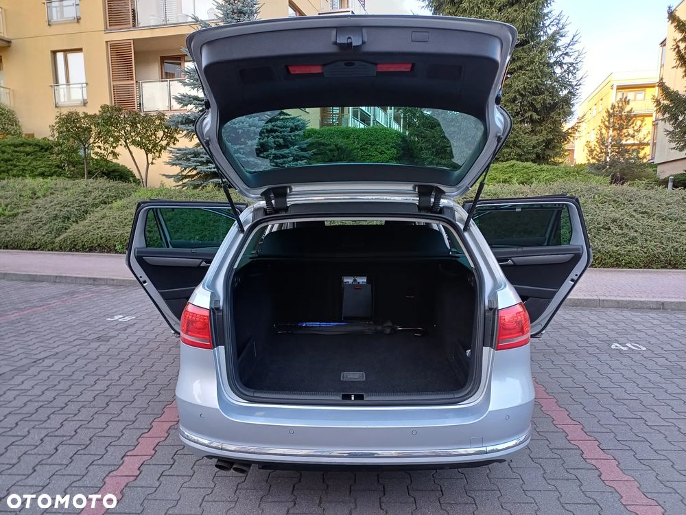 Volkswagen Passat 2.0 TDI Comfortline DSG - 18