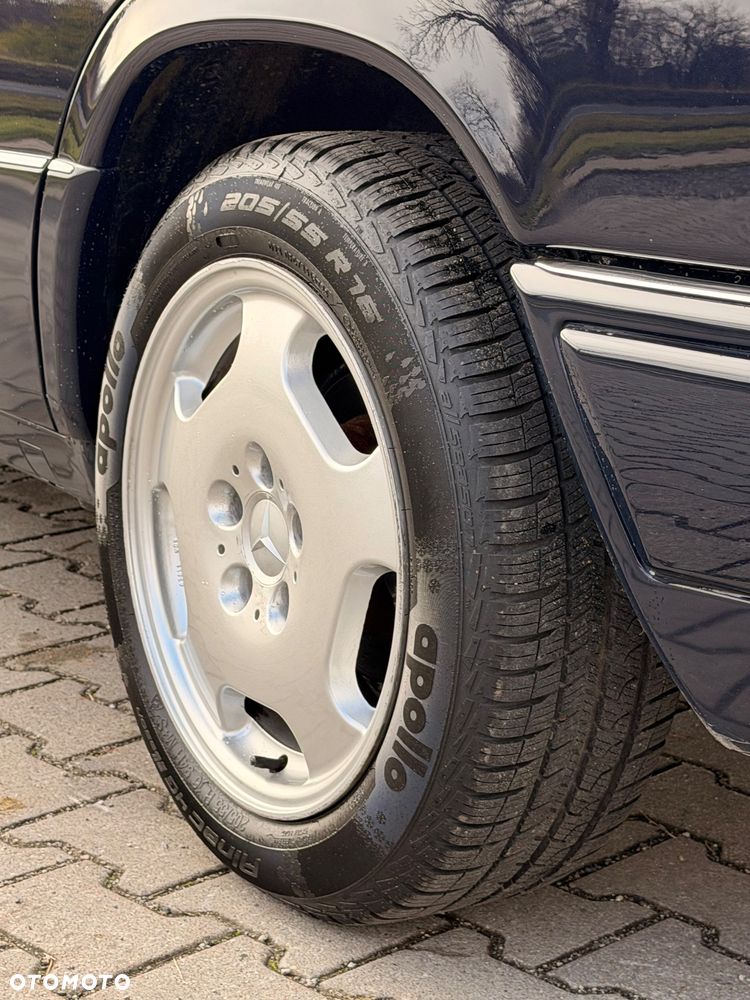 Mercedes-Benz W124 (1984-1993) - 24