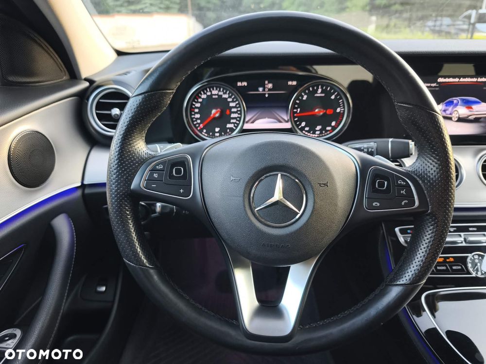 Mercedes-Benz Klasa E 220 d 9G-TRONIC Avantgarde - 20