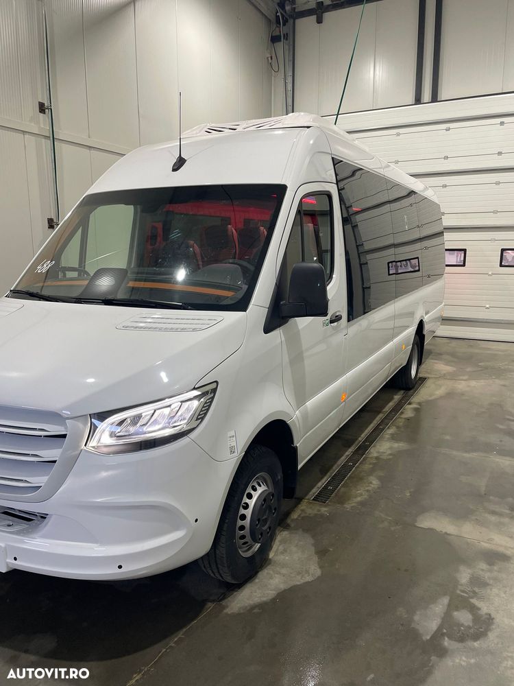 Mercedes-Benz Sprinter - 2