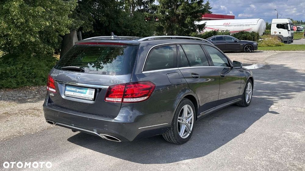 Mercedes-Benz Klasa E - 11