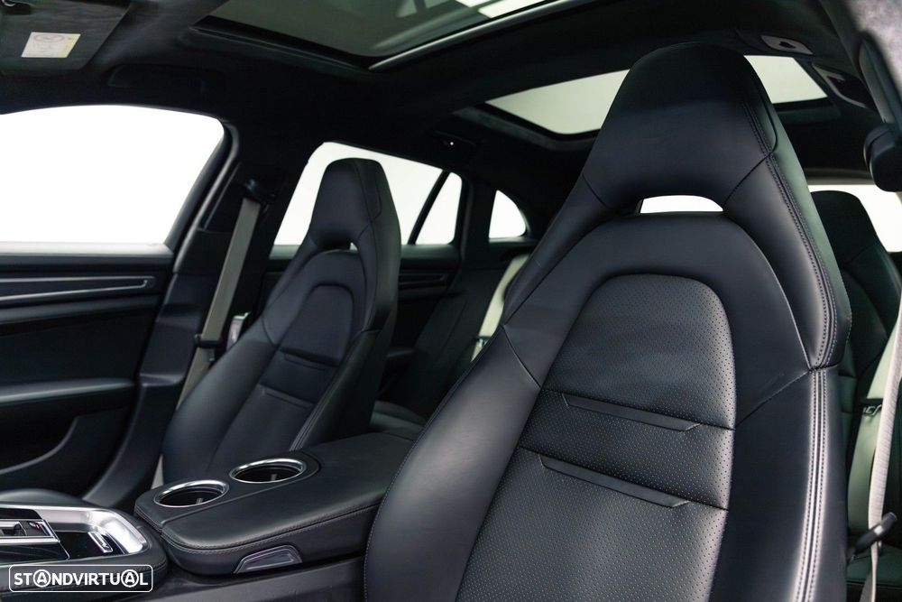 Porsche Panamera Sport Turismo 4 E-Hybrid Platinum Edition - 22