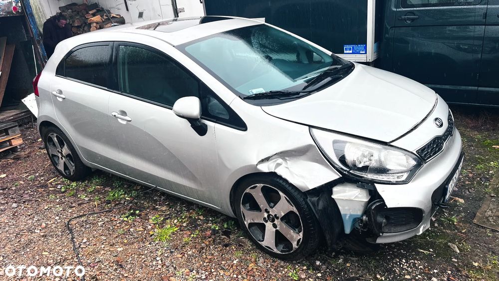 Kia Rio - 9