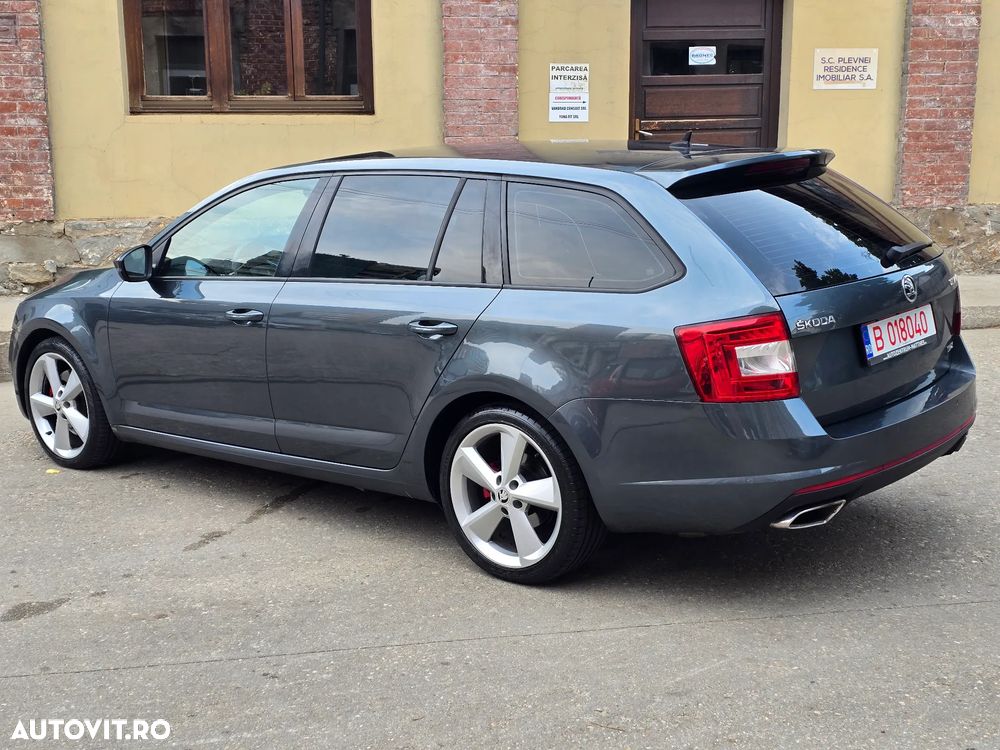 Skoda Octavia 2.0 TDI DSG RS - 4
