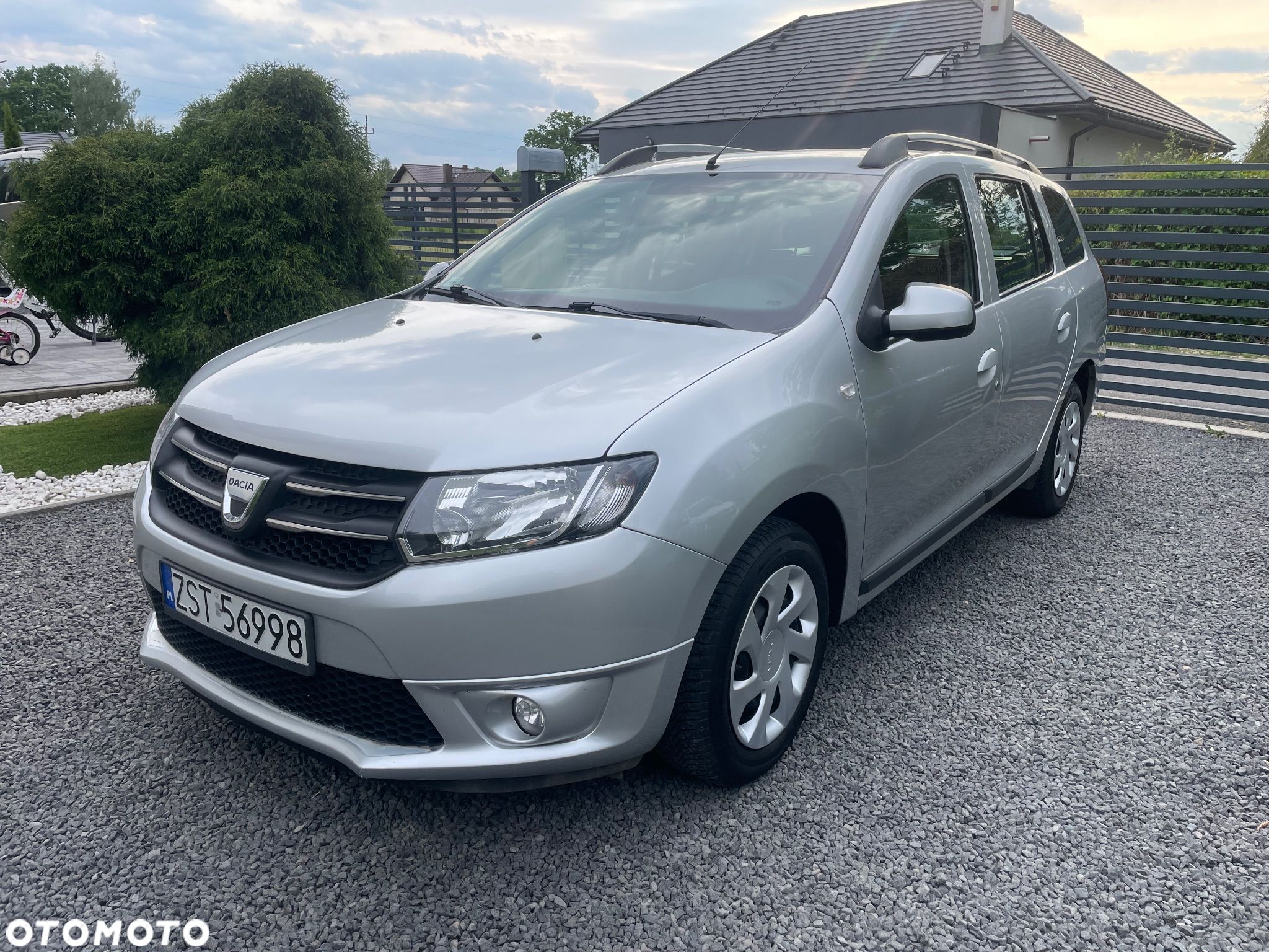 Dacia Logan MCV 1.2 16V Ambiance EU6 - 1