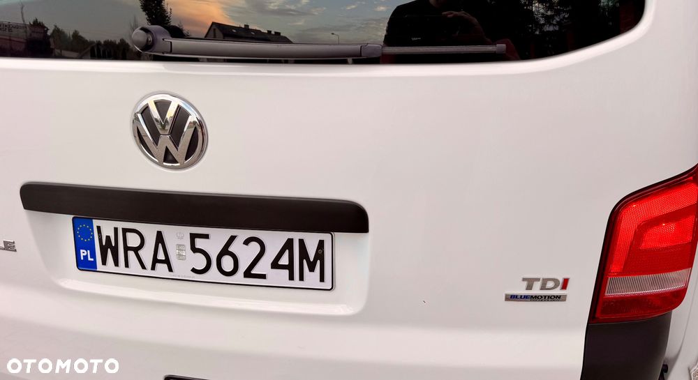 Volkswagen Caravelle - 27