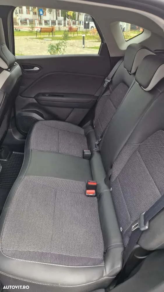 Renault Captur MHEV 140 EDC Techno - 14