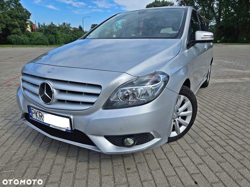 Mercedes-Benz Klasa B 180 (BlueEFFICIENCY) - 2