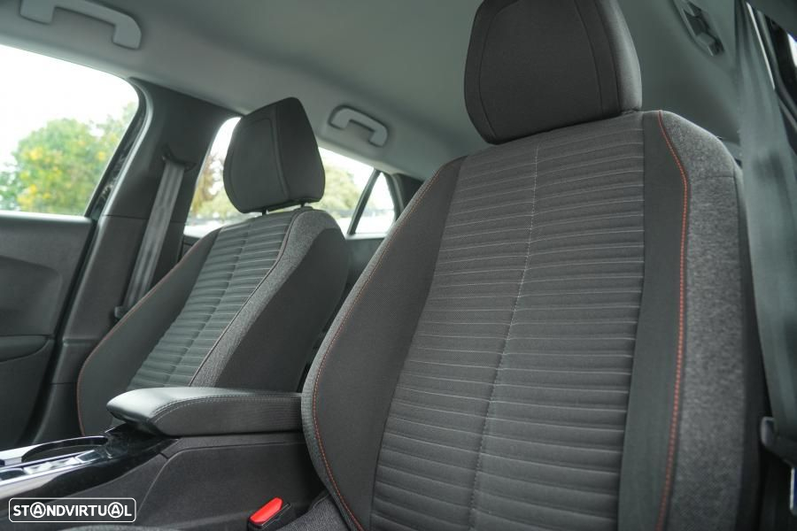 Peugeot 2008 - 15