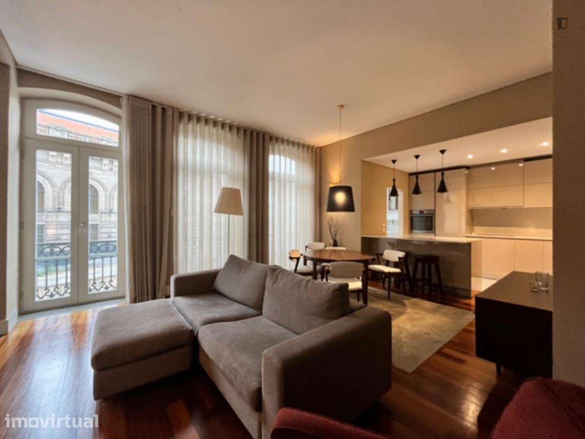 Apartamento com 1 quartos - localizado em Sé Porto - Grande imagem: 3/15