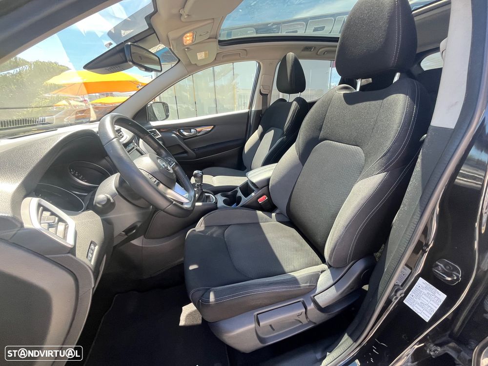 Nissan Qashqai 1.3 DIG-T N-Connecta J18 - 23