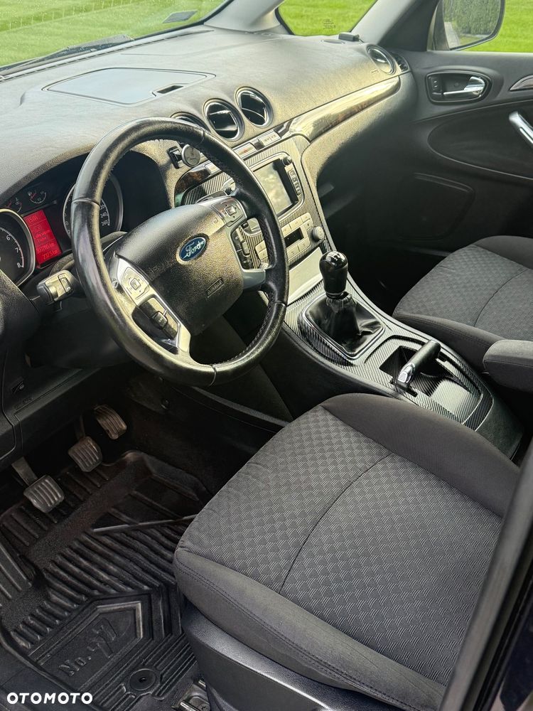 Ford Galaxy 2.0 FF Ghia - 5