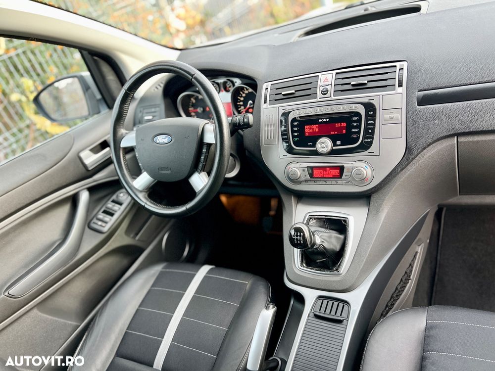 Ford Kuga 2.0 TDCi 4x4 Titanium - 9