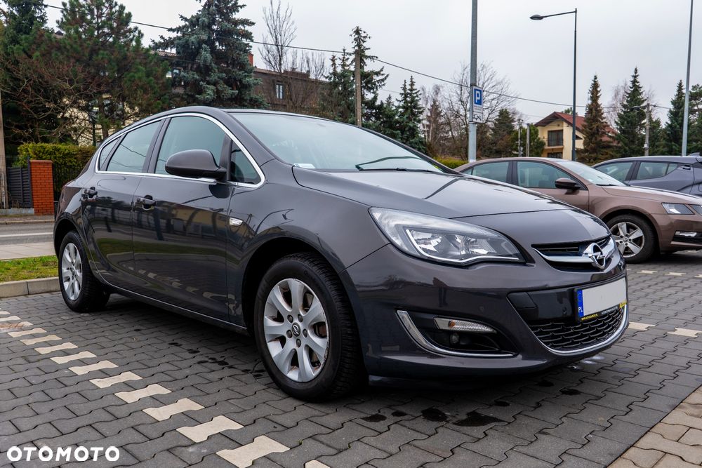 Opel Astra 1.7 CDTI Cosmo - 10