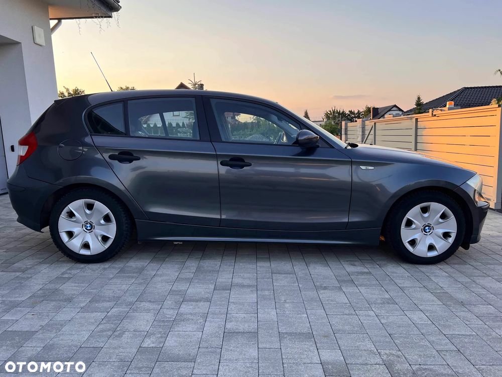 BMW Seria 1 - 12