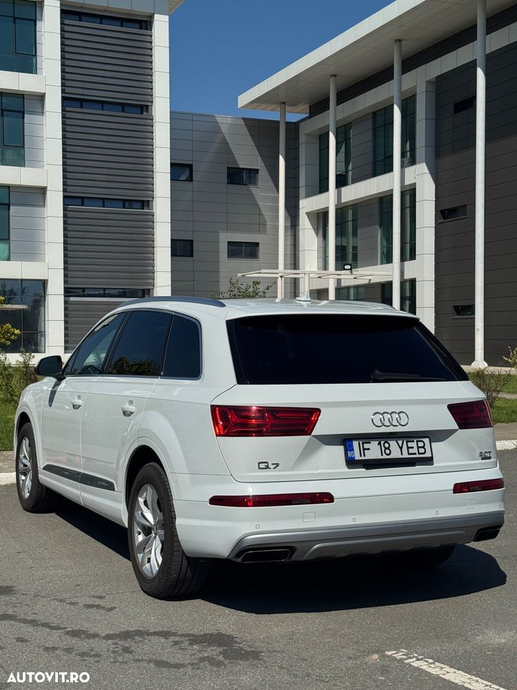 Audi Q7 3.0 TFSI Quattro Tiptronic - 5