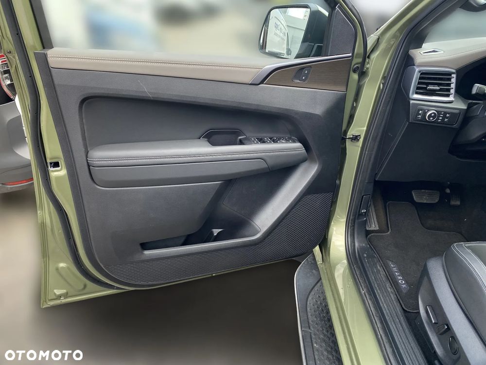 Volkswagen Amarok - 11