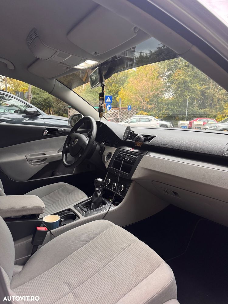 Volkswagen Passat 2.0 TDI Comfortline - 5