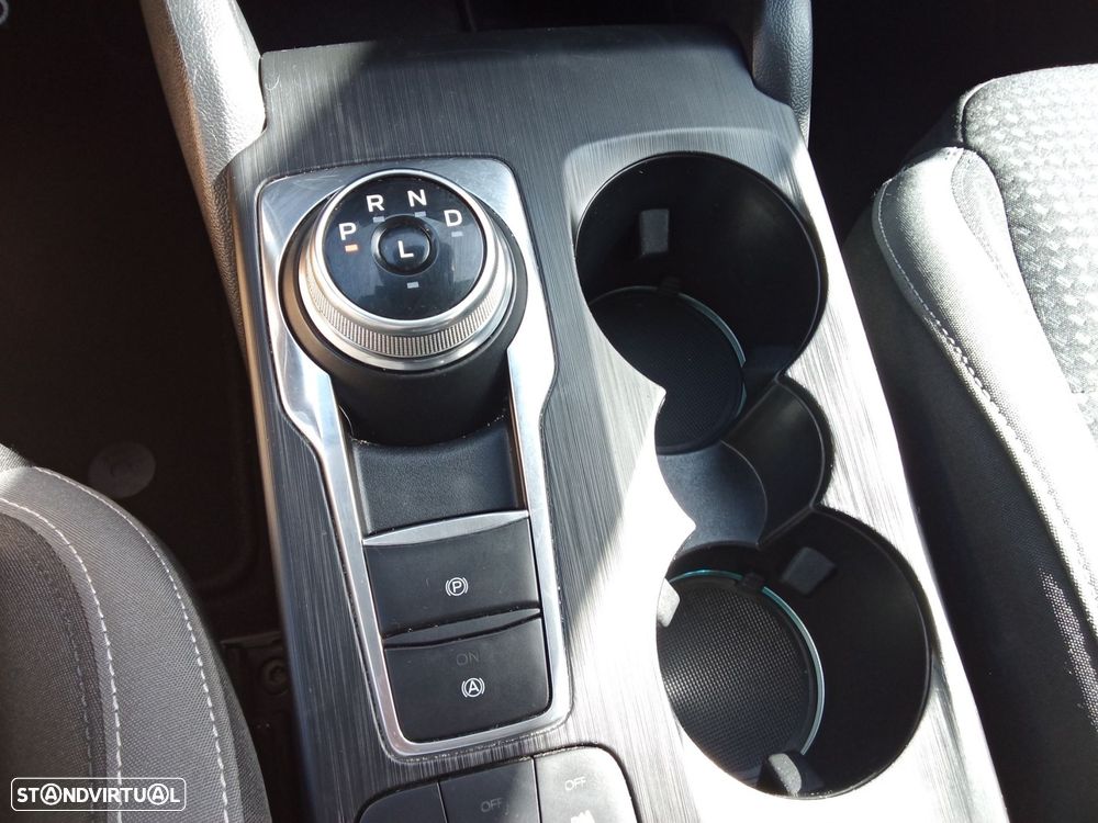 Ford Focus 1.5 TDCi ECOBlue Connected Aut. — fotografia 19
