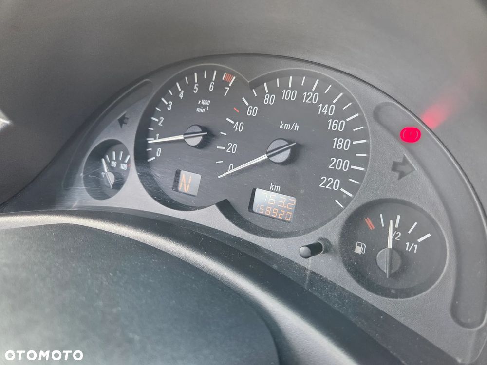 Opel Corsa - 14
