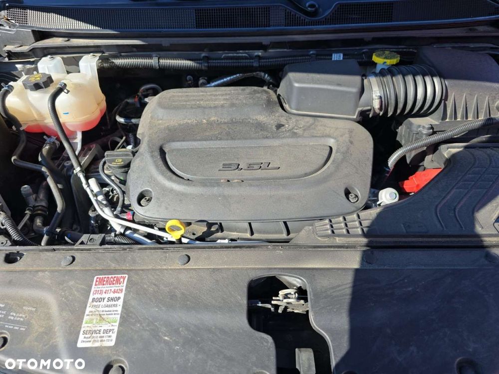 Chrysler Pacifica - 11