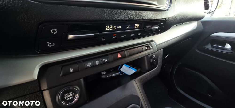 Peugeot Traveller L2 2.0 Business VIP - 27