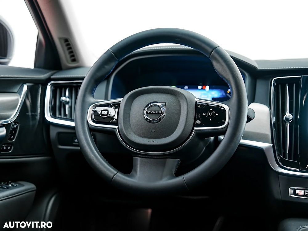Volvo S90 B4 MHEV AT Plus Bright - 18