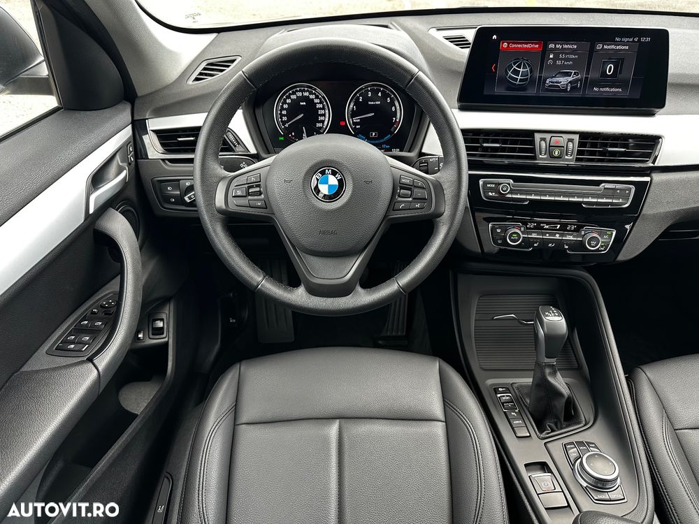 BMW X1 xDrive25e Sport Line - 8