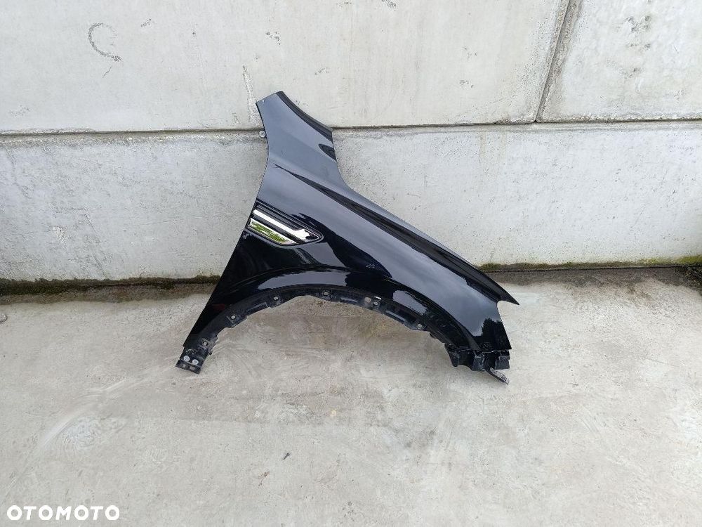 RENAULT ARKANA BŁOTNIK PRAWY PRZÓD - 1