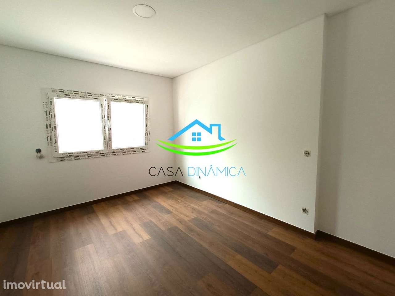 Apartamento T3 Novo com Garagem em São Pedro – Figueira da Foz - Grande imagem: 3/28