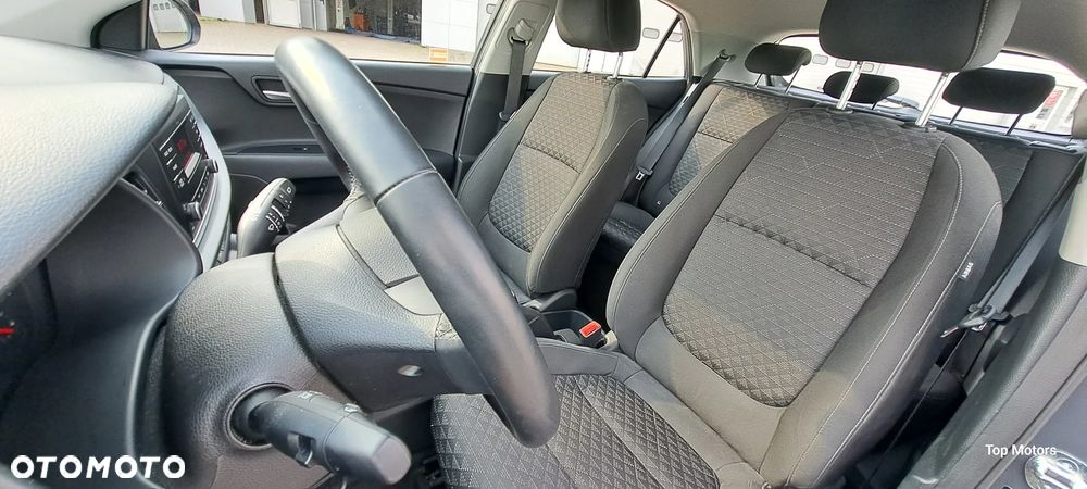 Kia Rio 1.2 M - 21