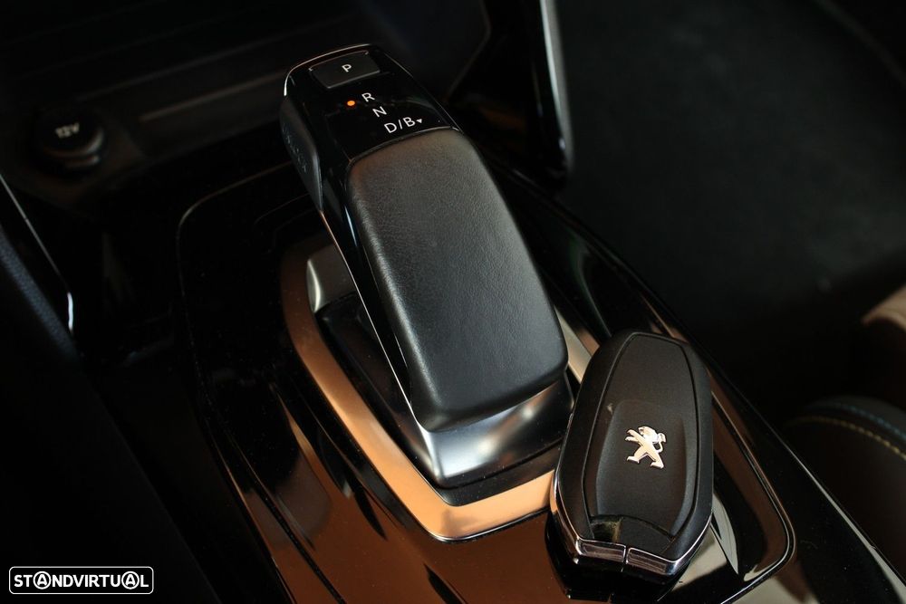 Peugeot e-208 50 kWh GT Pack - 45