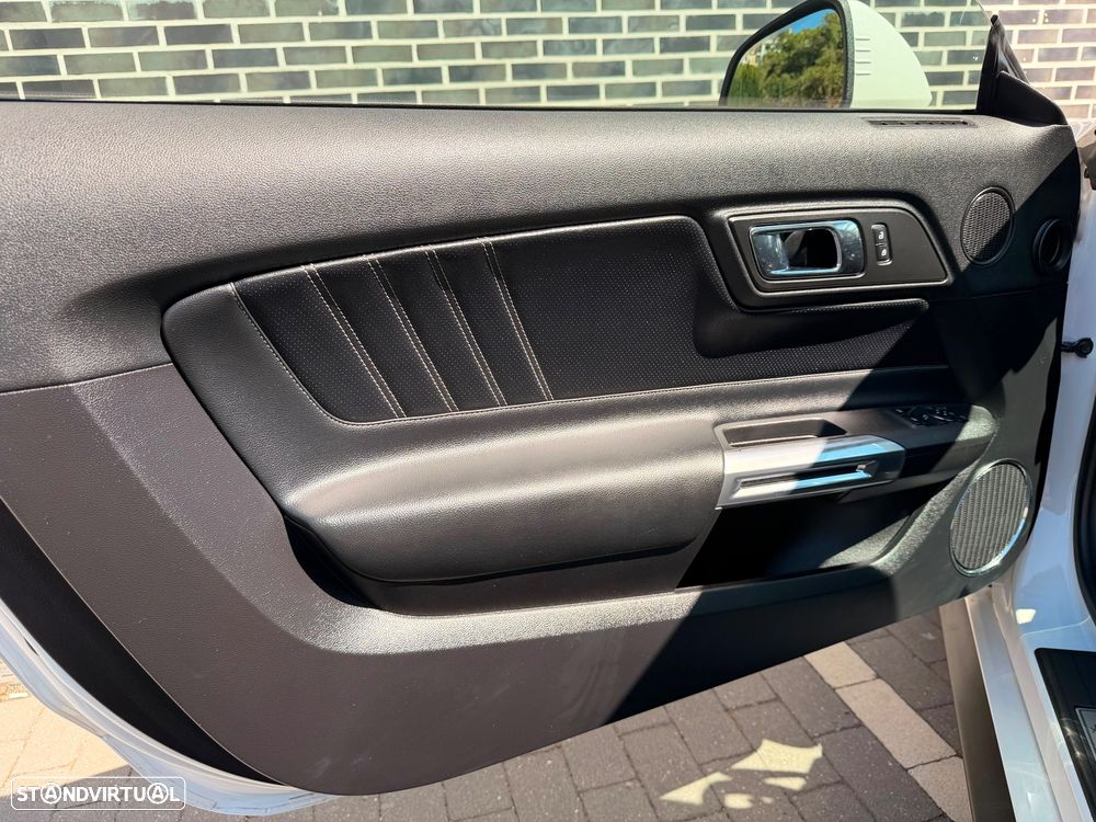 Ford Mustang 5.0 Ti-VCT GT Aut. - 12