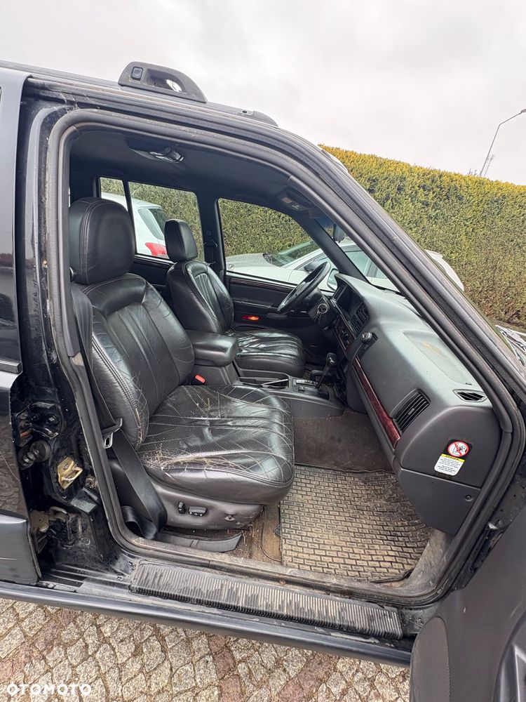 Jeep Grand Cherokee - 17