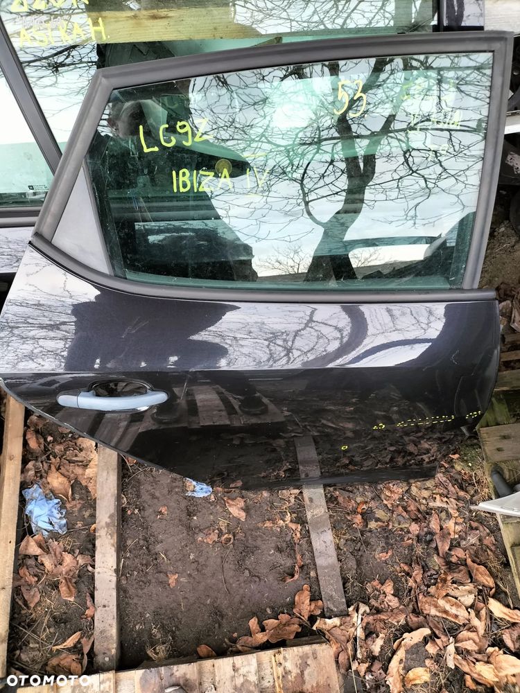 SEAT IBIZA IV 6J kolor LC9Z DRZWI PRAWE TYLNE PRAWY TYŁ KOMPLETNE wersja 5 drzwi - 10