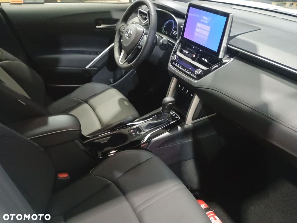 Toyota Corolla Cross 2.0 Hybrid Executive AWD - 11