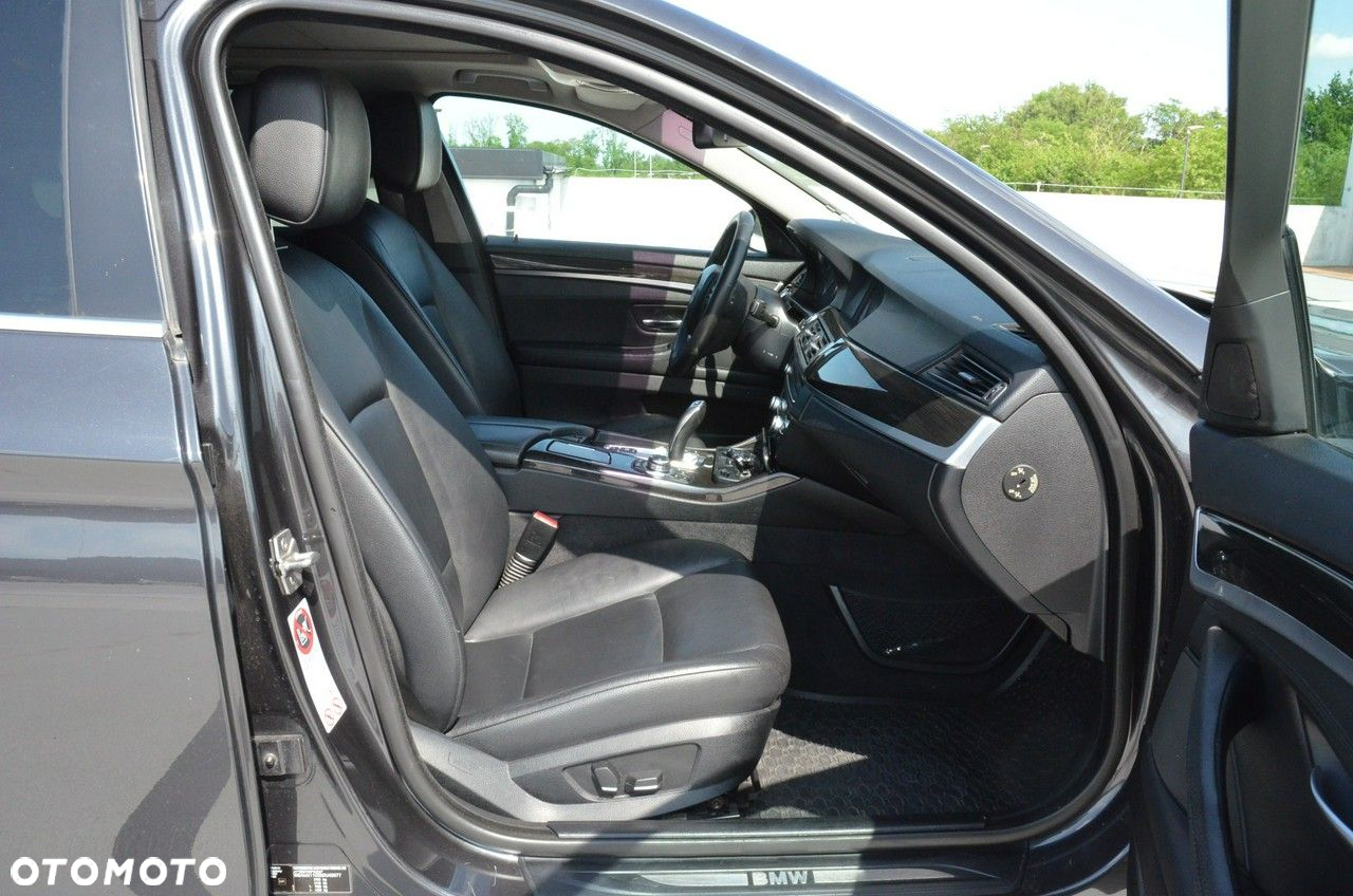 BMW Seria 5 520d Touring Sport-Aut - 21