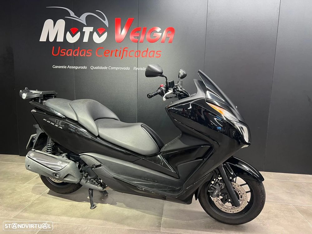 Honda Forza 300 - 1