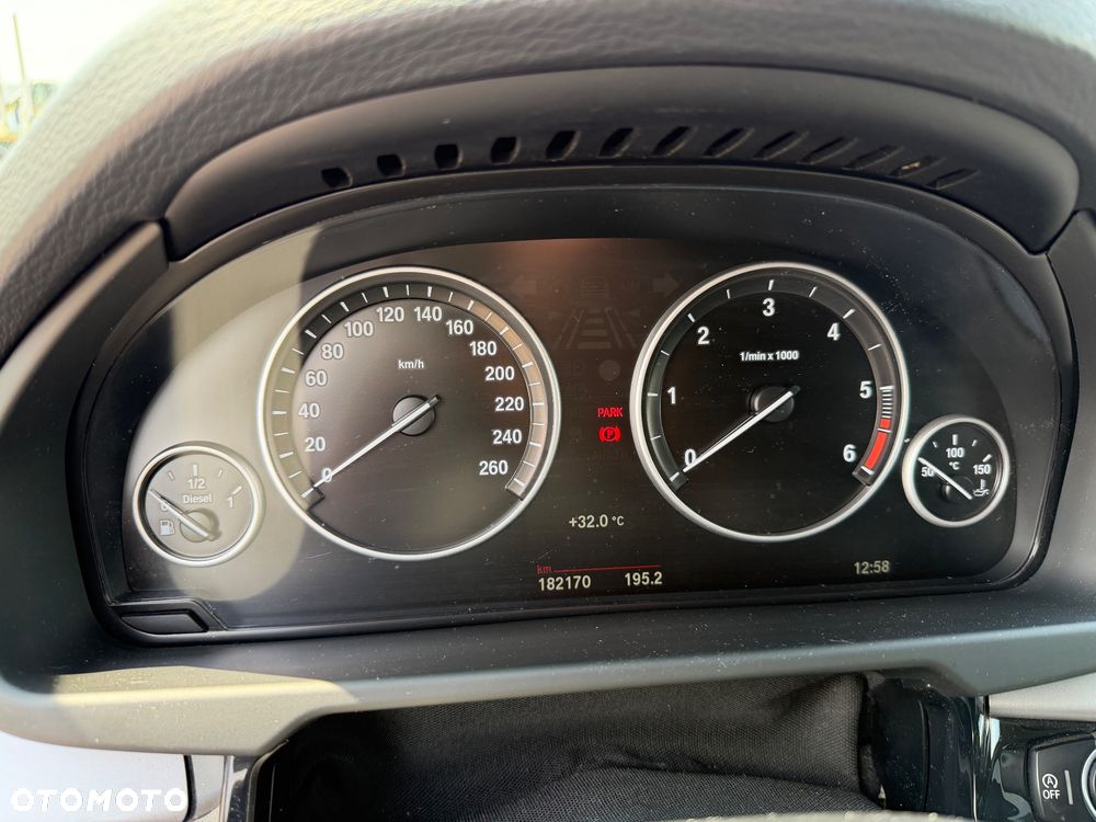 BMW X5 sDrive25d - 17