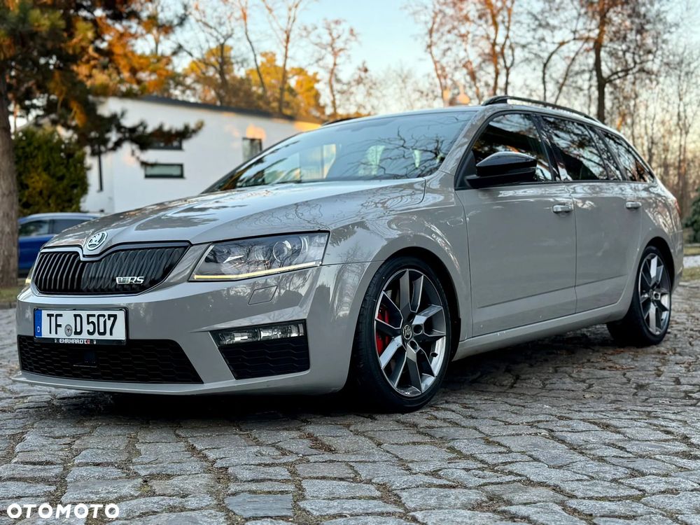 Skoda Octavia 2.0 TDI RS Challenge DSG - 11