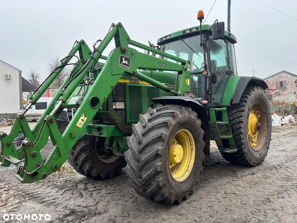John Deere 7810